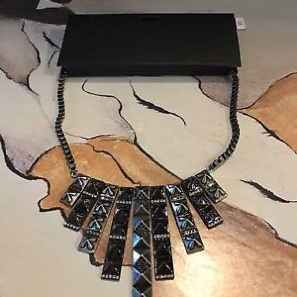 Lola & Grace Swarovski Stud Collier 18" Necklace.